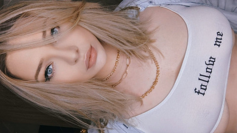 OnlyFans header picture neevilicious