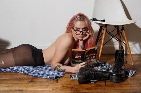 ओनलीफैंस हेडर चित्र ninaja69