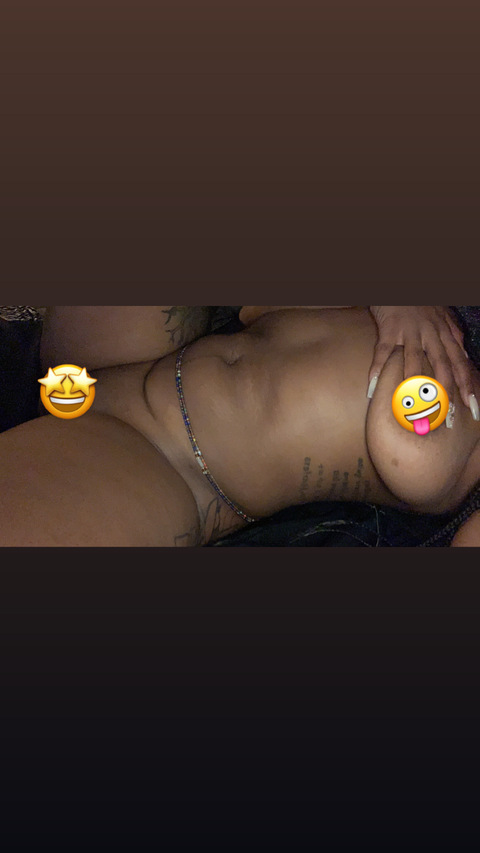 Изображение шапки OnlyFans nsaneee