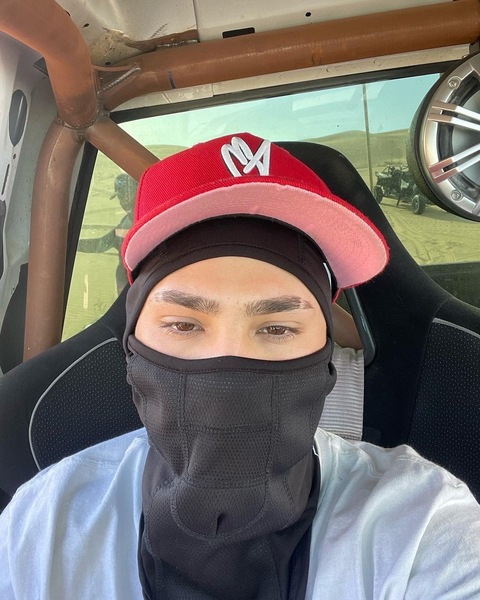 Imagen del encabezado de OnlyFans de onlinethot