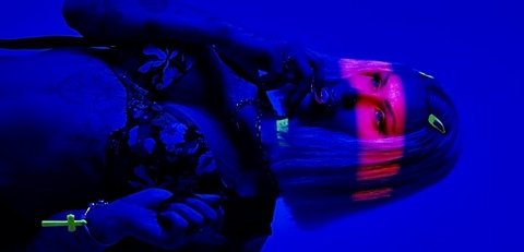 OnlyFansのヘッダー画像 ozdendamla