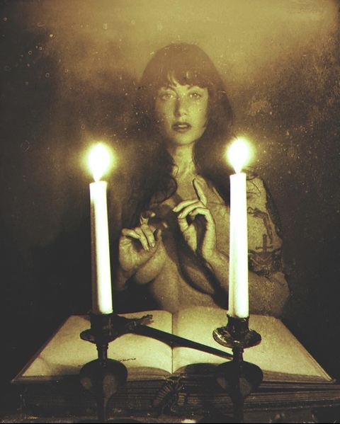 OnlyFans başlık resmi perenniallove