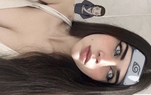 Imagen del encabezado de OnlyFans de peusche