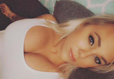 AlleenFans hoofdafbeelding piixiietriix