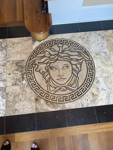 Image d'en-tête OnlyFans prettyalesandria