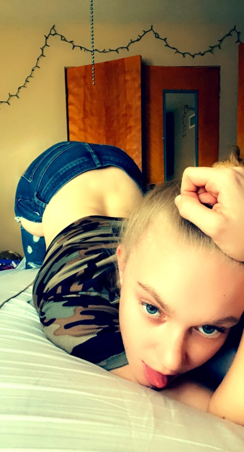 ओनलीफैंस हेडर चित्र pytcocaine