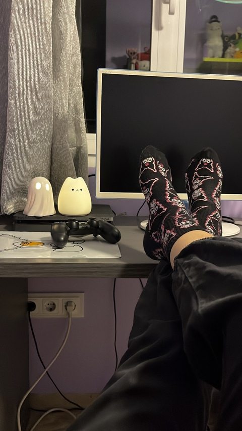 AlleenFans hoofdafbeelding redmidna