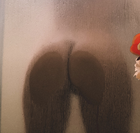 Image d'en-tête OnlyFans redqueenpoison