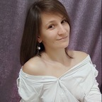 ओनलीफ़ैंस प्रोफ़ाइल चित्र robeliny