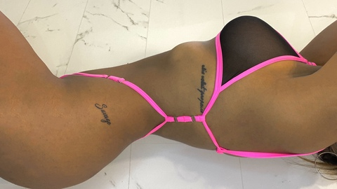 ओनलीफैंस हेडर चित्र rociocarrizo1907