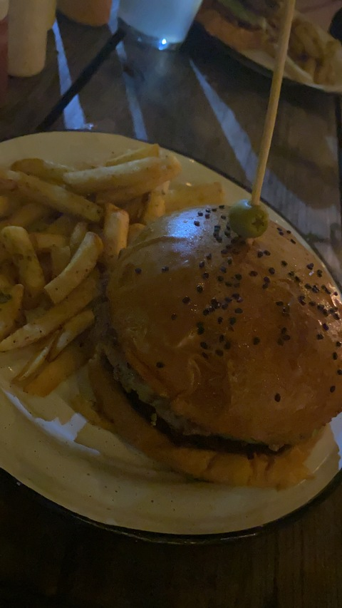 Immagine di intestazione OnlyFans rosafire