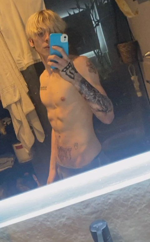 Снимка на заглавието на OnlyFans saedkaneki