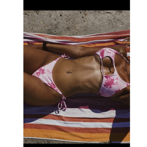 OnlyFansのヘッダー画像 samanthaea