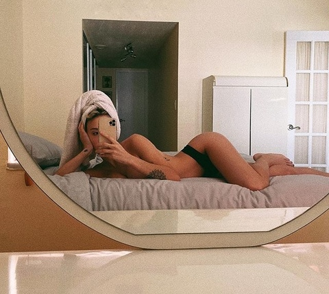 Image d'en-tête OnlyFans sashaferro