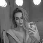 ओनलीफ़ैंस प्रोफ़ाइल चित्र sensual.lauri