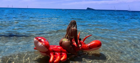 Image d'en-tête OnlyFans seremis