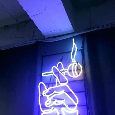 ओनलीफैंस हेडर चित्र seventhlilsin