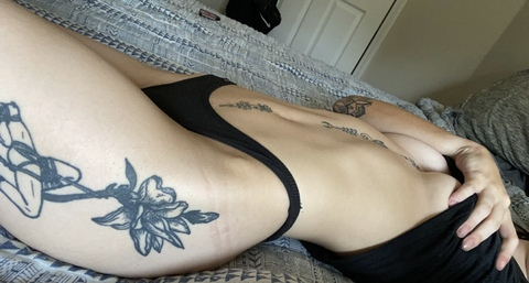 Image d'en-tête OnlyFans shugapeachx