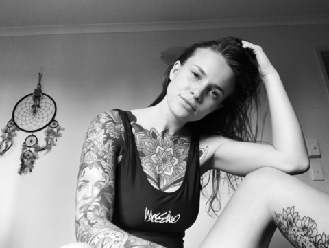 Снимка на заглавието на OnlyFans skye_98