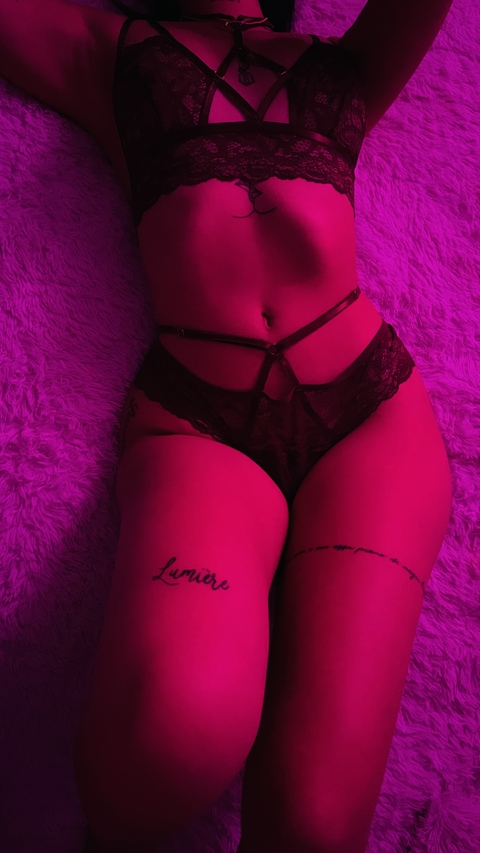 Снимка на заглавието на OnlyFans soyvalka