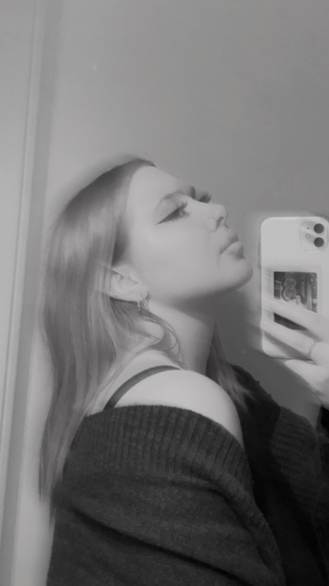 Снимка на заглавието на OnlyFans steffi_hmn