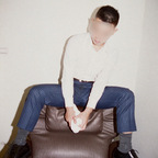 ओनलीफ़ैंस प्रोफ़ाइल चित्र suitslave