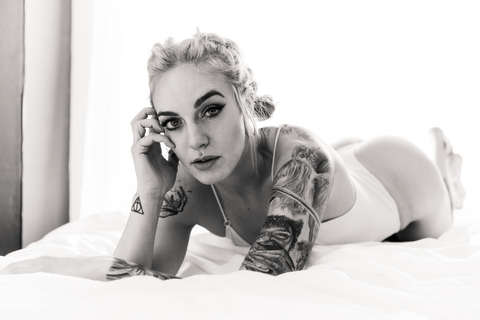 Image d'en-tête OnlyFans sunnyeyes_d