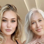 Foto do perfil do OnlyFans de suzieandhannah