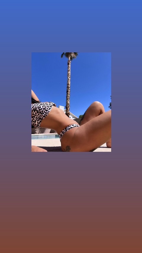 Снимка на заглавието на OnlyFans sweet.skye_baby