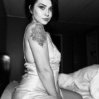 ओनलीफ़ैंस प्रोफ़ाइल चित्र the_savvi