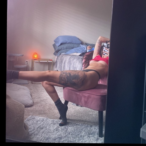 Image d'en-tête OnlyFans thehaileyelaine