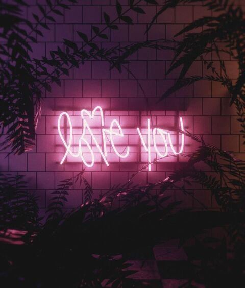 ओनलीफैंस हेडर चित्र thejukabarbie