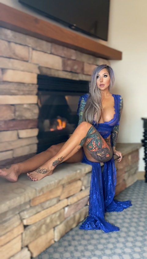 Imagem do cabeçalho do OnlyFans thesaucysiren