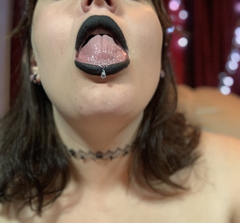 Gambar header OnlyFans tiff_the_thicc