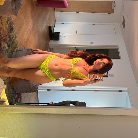 Imagem do cabeçalho do OnlyFans trinitybandit