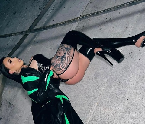 Immagine di intestazione OnlyFans tsmia_xxx