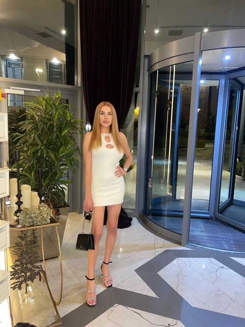 ओनलीफैंस हेडर चित्र tsnasli