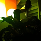 SadeceFans profil resmi twowheelsandaponytail