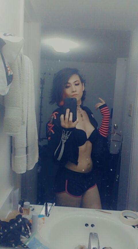 ओनलीफैंस हेडर चित्र valentine071