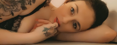Снимка на заглавието на OnlyFans vickilouise89x