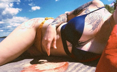 OnlyFans header picture villanelle_m1