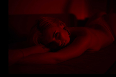 OnlyFansのヘッダー画像 virginvictoriafree