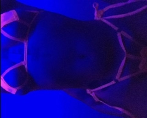 Gambar header OnlyFans w0wkarah