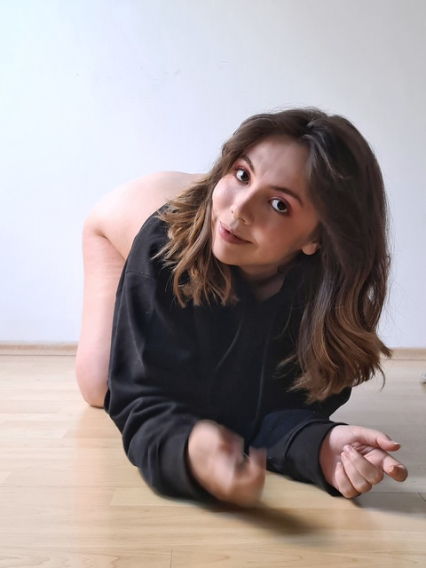 ओनलीफैंस हेडर चित्र watthefoss