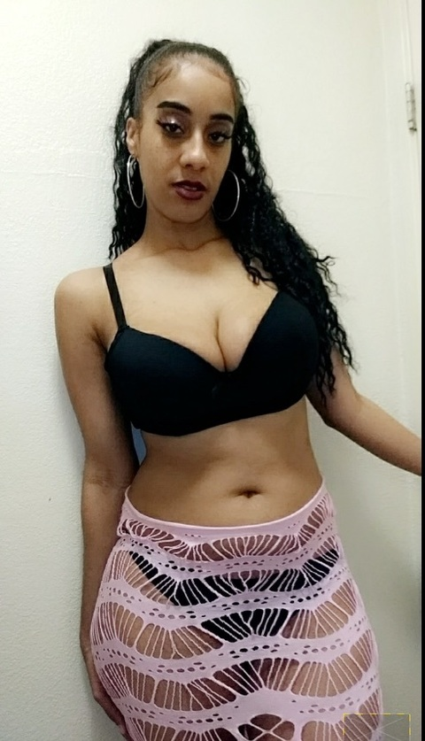 صورة رأس OnlyFans wetasftaty