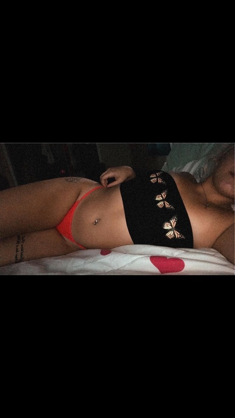 Снимка на заглавието на OnlyFans whoneww