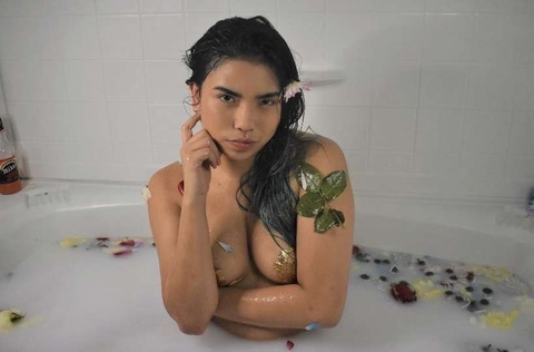 Gambar header OnlyFans xceceliax