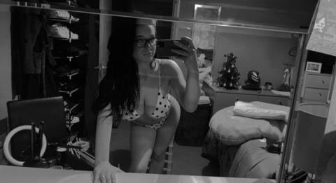 Изображение шапки OnlyFans xorose19