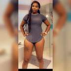 ओनलीफ़ैंस प्रोफ़ाइल चित्र yielando