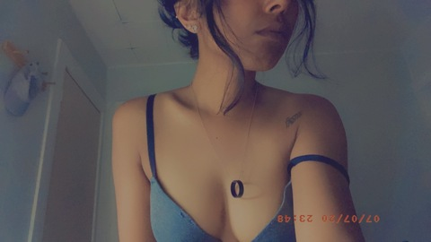 OnlyFansのヘッダー画像 yopriyapriya